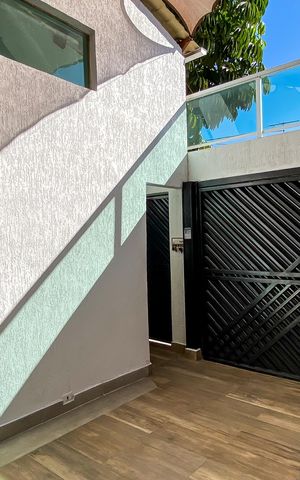 Casa à venda com 180m², 4 quartos e 2 vagas Casa à venda com 180m², 4 quartos e 2 vagasGaragem