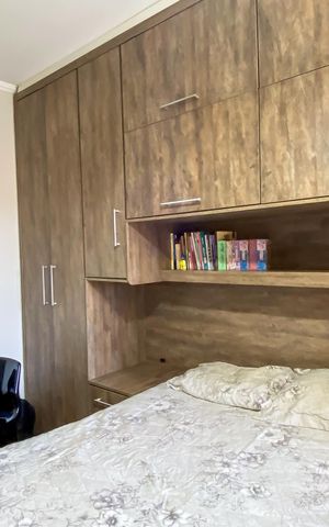 Casa à venda com 180m², 4 quartos e 2 vagas Casa à venda com 180m², 4 quartos e 2 vagasSuite
