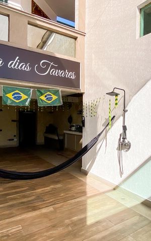 Casa à venda com 180m², 4 quartos e 2 vagas Casa à venda com 180m², 4 quartos e 2 vagasGaragem
