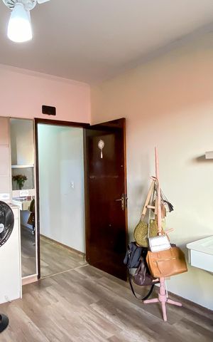 Casa à venda com 180m², 4 quartos e 2 vagas Casa à venda com 180m², 4 quartos e 2 vagasQuarto 2