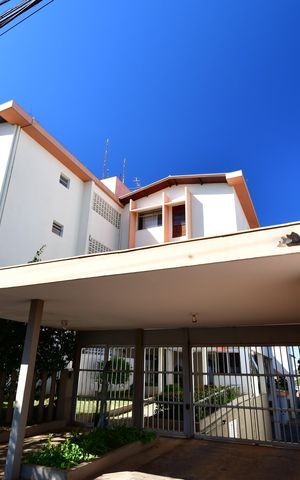 Apartamento para alugar com 110m², 3 quartos e 2 vagasFachado do condomínio
