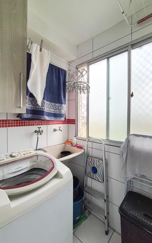 Apartamento à venda com 48m², 2 quartos e 1 vaga Apartamento à venda com 48m², 2 quartos e 1 vagaCozinha e Área de Serviço