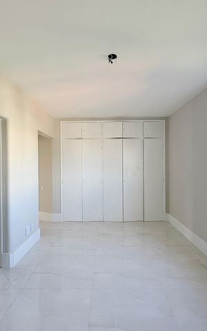 Apartamento à venda com 207m², 3 quartos e 2 vagasSuíte 1