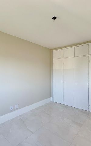 Apartamento à venda com 207m², 3 quartos e 2 vagasSuíte 2