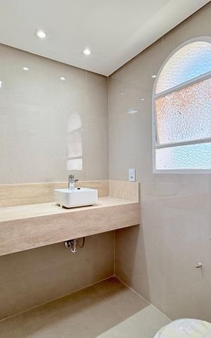 Apartamento à venda com 207m², 3 quartos e 2 vagasBanheiro Suíte 2 e 3