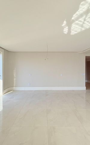 Apartamento à venda com 207m², 3 quartos e 2 vagasSala