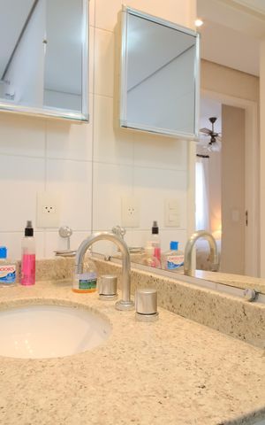 Apartamento à venda com 93m², 4 quartos e 2 vagasBanheiro Social