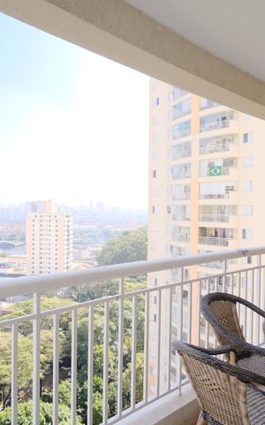 Apartamento à venda com 93m², 4 quartos e 2 vagasVaranda