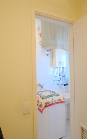 Apartamento à venda com 93m², 4 quartos e 2 vagasQuarto de Serviço