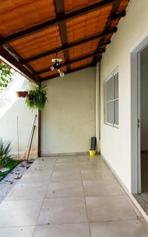 Casa à venda com 211m², 4 quartos e 4 vagas Casa à venda com 211m², 4 quartos e 4 vagasJardim