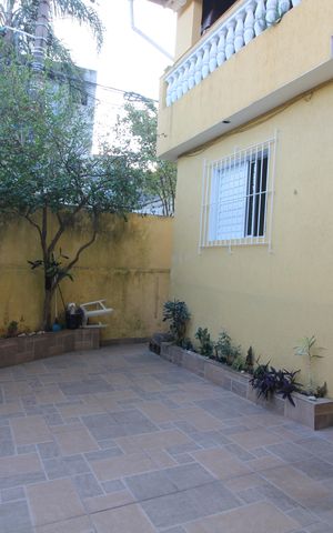 Casa à venda com 144m², 5 quartos e 3 vagasgaragem casa 1