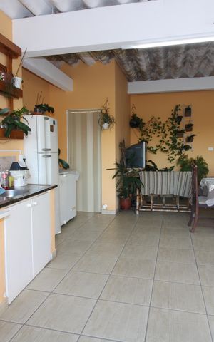 Casa à venda com 144m², 5 quartos e 3 vagasárea casa 2