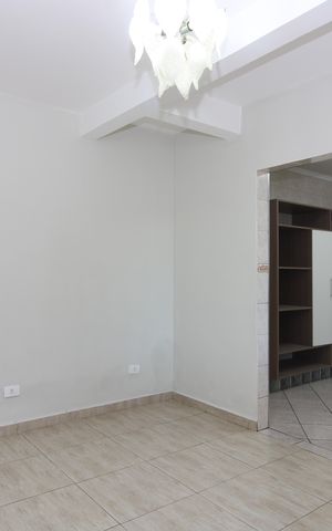 Casa à venda com 144m², 5 quartos e 3 vagasSala casa 1
