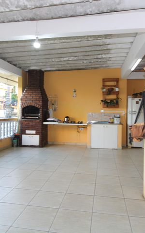 Casa à venda com 144m², 5 quartos e 3 vagasárea casa 2