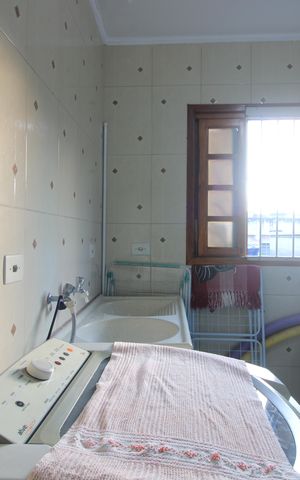 Casa à venda com 144m², 5 quartos e 3 vagaslavanderia casa 2