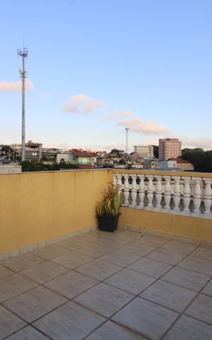 Casa à venda com 144m², 5 quartos e 3 vagasVaranda da suíte externa casa 2