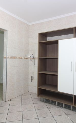 Casa à venda com 144m², 5 quartos e 3 vagasCozinha casa 1