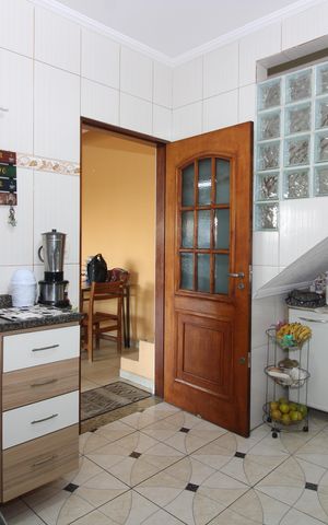 Casa à venda com 144m², 5 quartos e 3 vagasCozinha casa 2