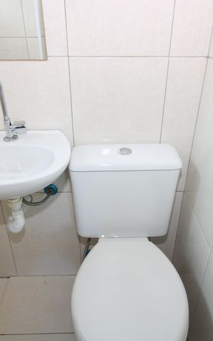Casa à venda com 144m², 5 quartos e 3 vagasbanheiro da suíte casa 1