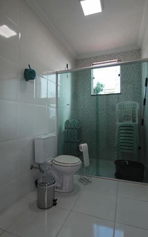 Casa à venda com 216m², 4 quartos e 4 vagasBanheiro Social 2