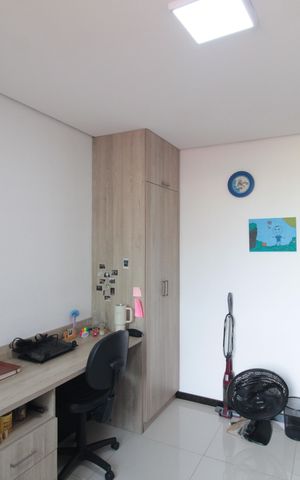 Casa à venda com 216m², 4 quartos e 4 vagasQuarto 2