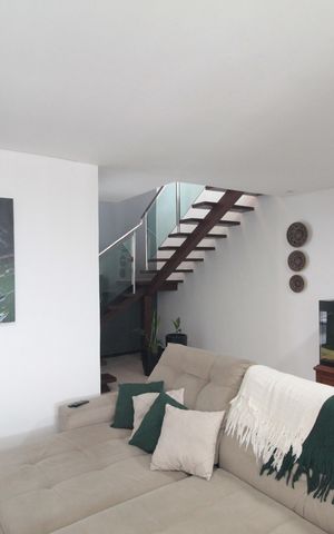 Casa à venda com 216m², 4 quartos e 4 vagasSala de Estar