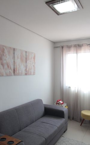 Casa à venda com 216m², 4 quartos e 4 vagasSala de TV