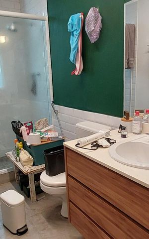 Casa à venda com 450m², 4 quartos e 2 vagas Casa à venda com 450m², 4 quartos e 2 vagasBanheiro