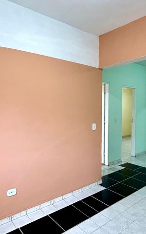 Casa para alugar com 70m², 2 quartos e sem vaga Casa para alugar com 70m², 2 quartos e sem vagaSala
