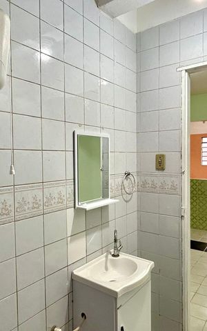 Casa para alugar com 70m², 2 quartos e sem vaga Casa para alugar com 70m², 2 quartos e sem vagaBanheiro