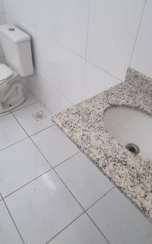 Casa de condomínio à venda com 300m², 4 quartos e 5 vagas Casa de condomínio à venda com 300m², 4 quartos e 5 vagasBanheiro