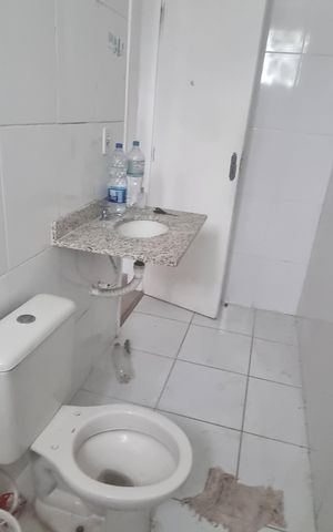Casa de condomínio à venda com 300m², 4 quartos e 5 vagas Casa de condomínio à venda com 300m², 4 quartos e 5 vagasBanheiro