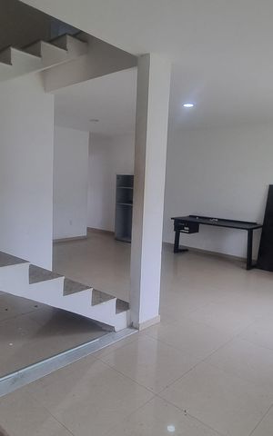 Casa de condomínio à venda com 300m², 4 quartos e 5 vagas Casa de condomínio à venda com 300m², 4 quartos e 5 vagasSala