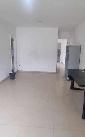 Casa de condomínio à venda com 300m², 4 quartos e 5 vagas Casa de condomínio à venda com 300m², 4 quartos e 5 vagasSala