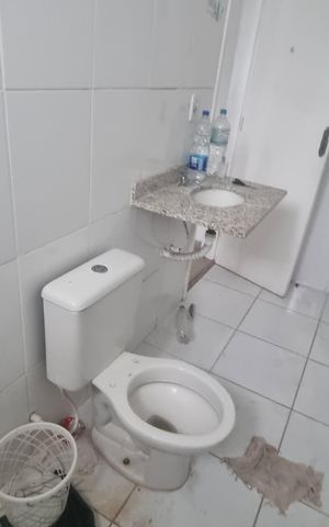Casa de condomínio à venda com 300m², 4 quartos e 5 vagas Casa de condomínio à venda com 300m², 4 quartos e 5 vagasBanheiro