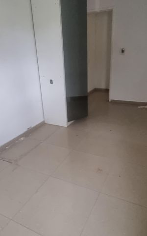 Casa de condomínio à venda com 300m², 4 quartos e 5 vagas Casa de condomínio à venda com 300m², 4 quartos e 5 vagasQuarto