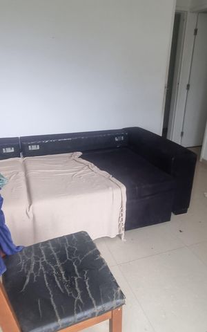 Casa de condomínio à venda com 300m², 4 quartos e 5 vagas Casa de condomínio à venda com 300m², 4 quartos e 5 vagasQuarto