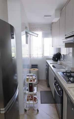 Apartamento à venda com 52m², 2 quartos e 1 vagaCozinha e Área de Serviço
