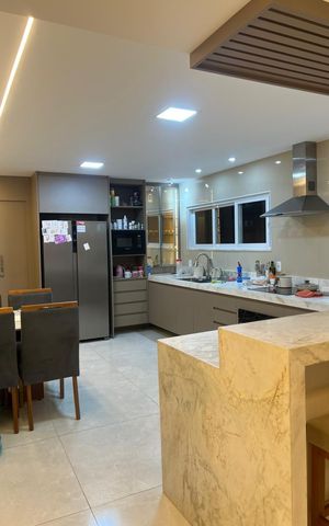 Casa para alugar com 200m², 3 quartos e 2 vagas Casa para alugar com 200m², 3 quartos e 2 vagasCozinha