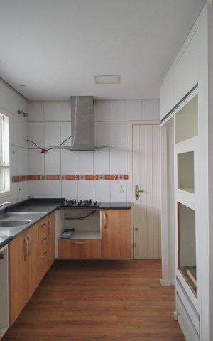 Casa à venda com 120m², 3 quartos e 2 vagasCozinha