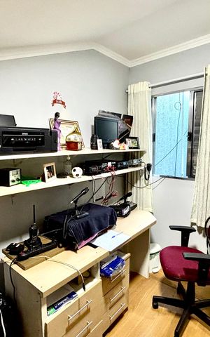 Casa à venda com 180m², 4 quartos e 4 vagas Casa à venda com 180m², 4 quartos e 4 vagasEscritório