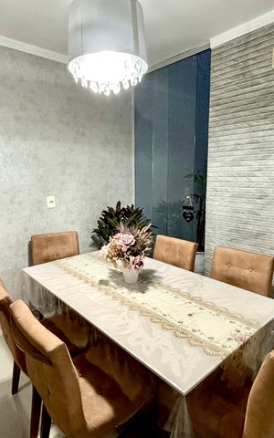 Casa à venda com 180m², 4 quartos e 4 vagas Casa à venda com 180m², 4 quartos e 4 vagasSala de Jantar