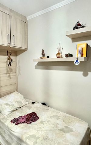 Casa à venda com 180m², 4 quartos e 4 vagas Casa à venda com 180m², 4 quartos e 4 vagasQuarto 2