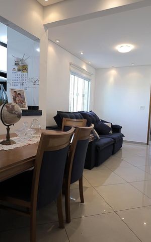 Apartamento à venda com 130m², 2 quartos e 2 vagas Apartamento à venda com 130m², 2 quartos e 2 vagasSala