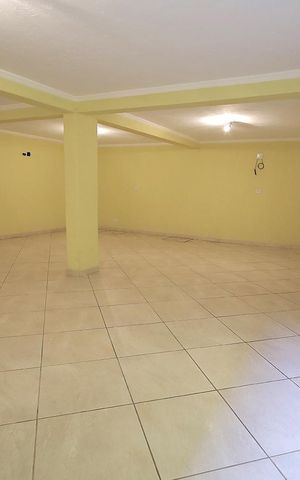 Apartamento à venda com 130m², 2 quartos e 2 vagas Apartamento à venda com 130m², 2 quartos e 2 vagasÁrea comum - Salão de festas