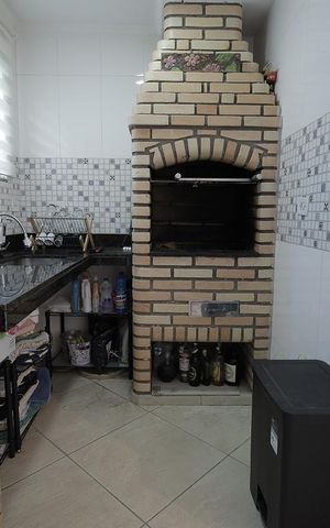 Apartamento à venda com 130m², 2 quartos e 2 vagas Apartamento à venda com 130m², 2 quartos e 2 vagasChurrasqueira