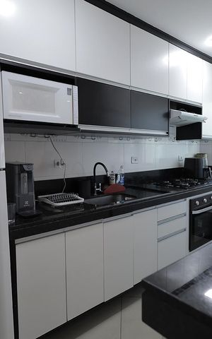 Apartamento à venda com 130m², 2 quartos e 2 vagas Apartamento à venda com 130m², 2 quartos e 2 vagasCozinha