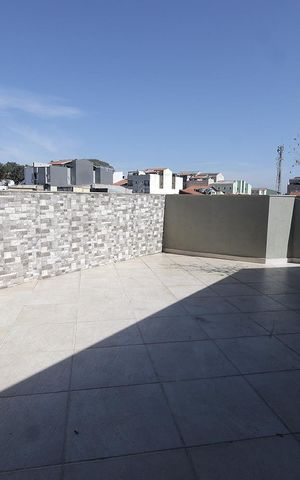 Apartamento à venda com 130m², 2 quartos e 2 vagas Apartamento à venda com 130m², 2 quartos e 2 vagasCobertura