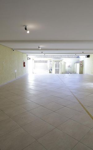 Apartamento à venda com 130m², 2 quartos e 2 vagas Apartamento à venda com 130m², 2 quartos e 2 vagasGaragem