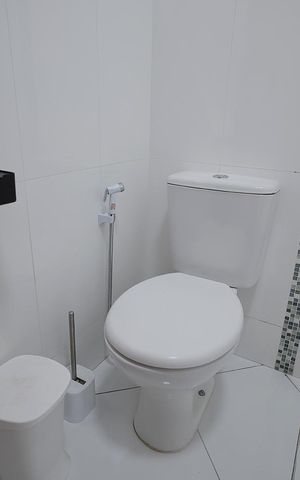 Apartamento à venda com 130m², 2 quartos e 2 vagas Apartamento à venda com 130m², 2 quartos e 2 vagasBanheiro